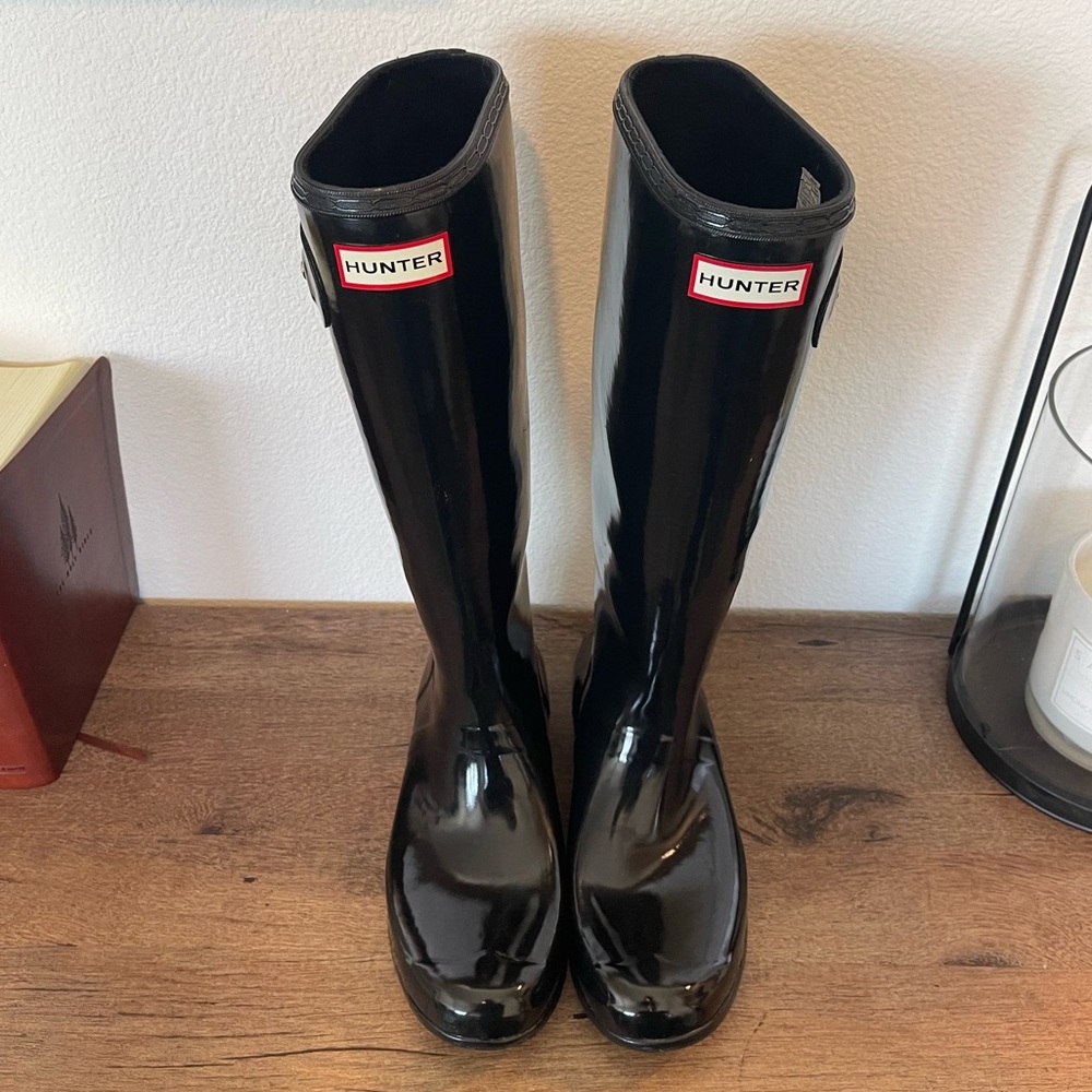 Hunter Original Tour Gloss Rainboot Sz 10 M width. EUC, Authentic